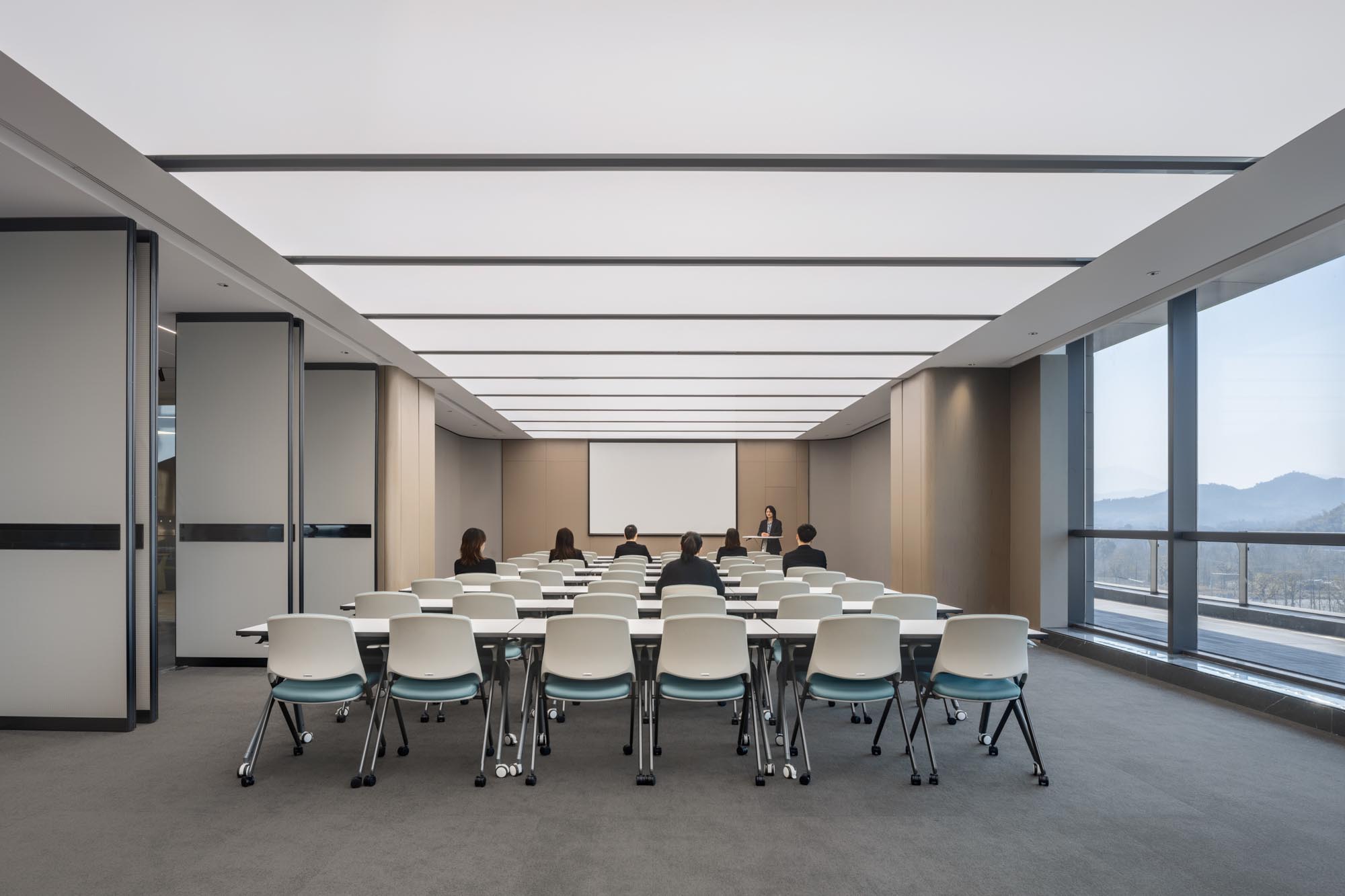 郑州总部办公设计公司观光式办公装修案例(图11) LYCS-Architecture-21.jpg