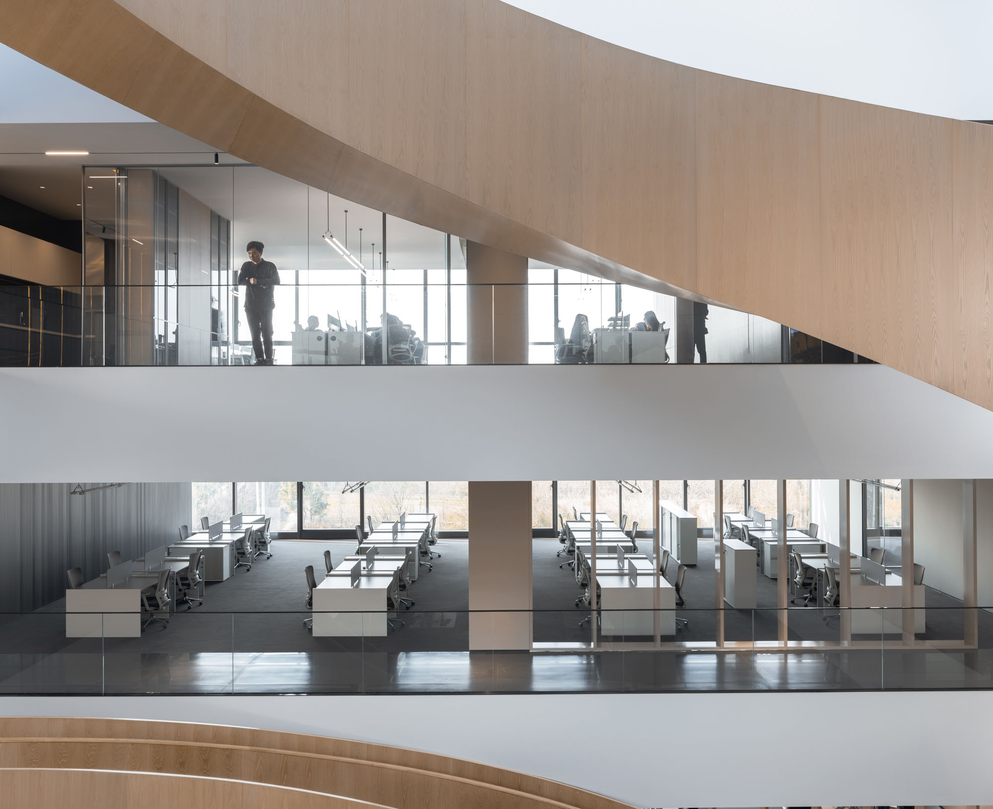 郑州总部办公设计公司观光式办公装修案例(图6) LYCS-Architecture-14.jpg